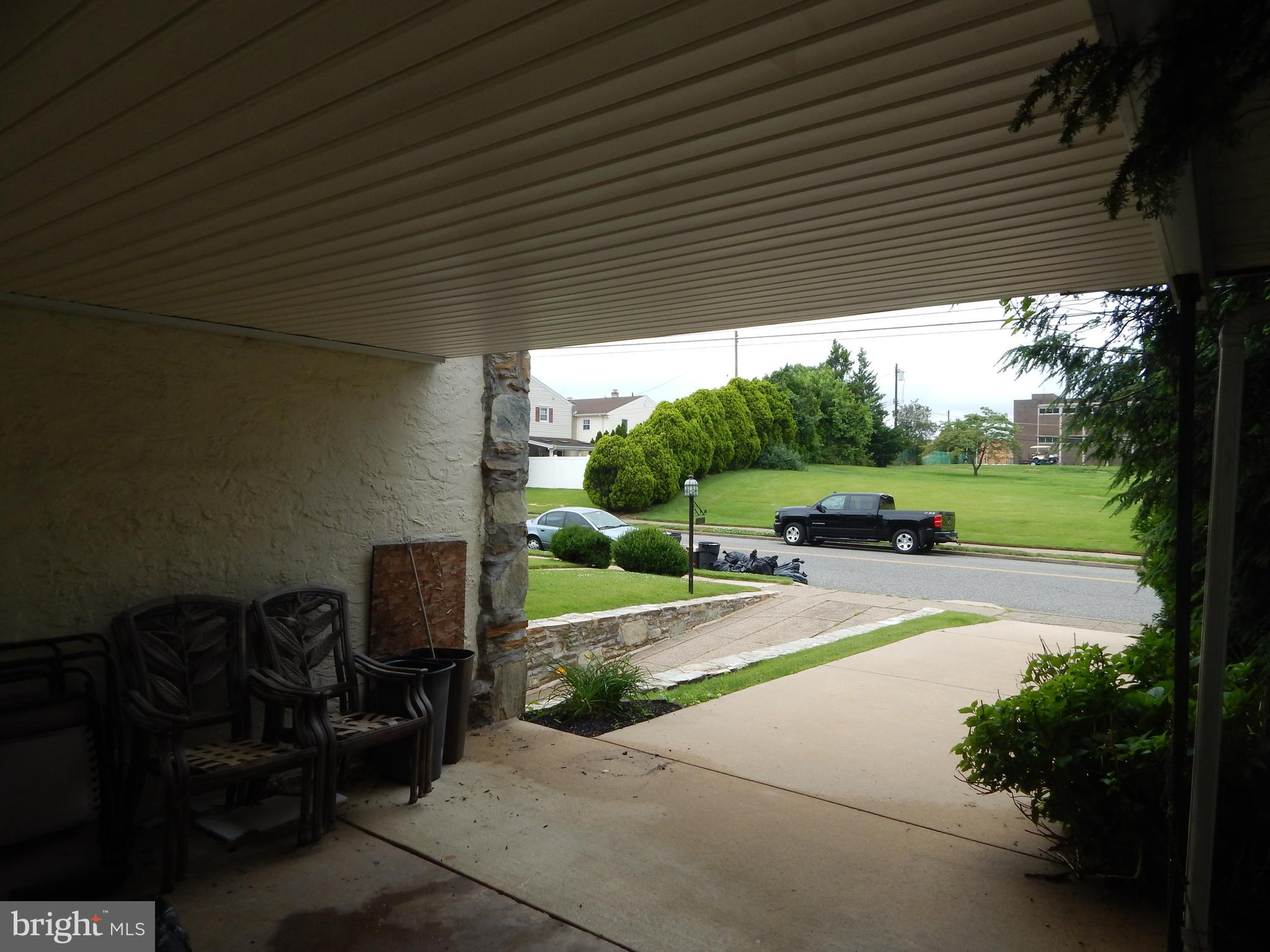 3902 Dorchester Road Philadelphia, PA 19154 - Photo 22 of 24 Carport