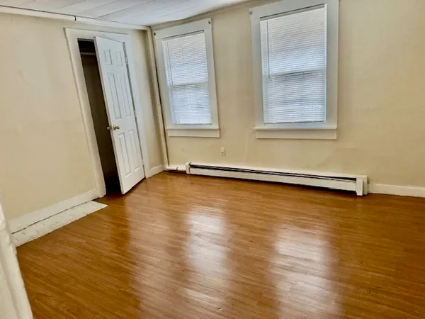 $2,400 | 277 East Merrimack Street, Unit 1, Lowell, MA 01852