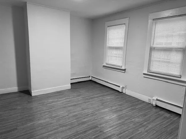$2,400 | 277 East Merrimack Street, Unit 1, Lowell, MA 01852