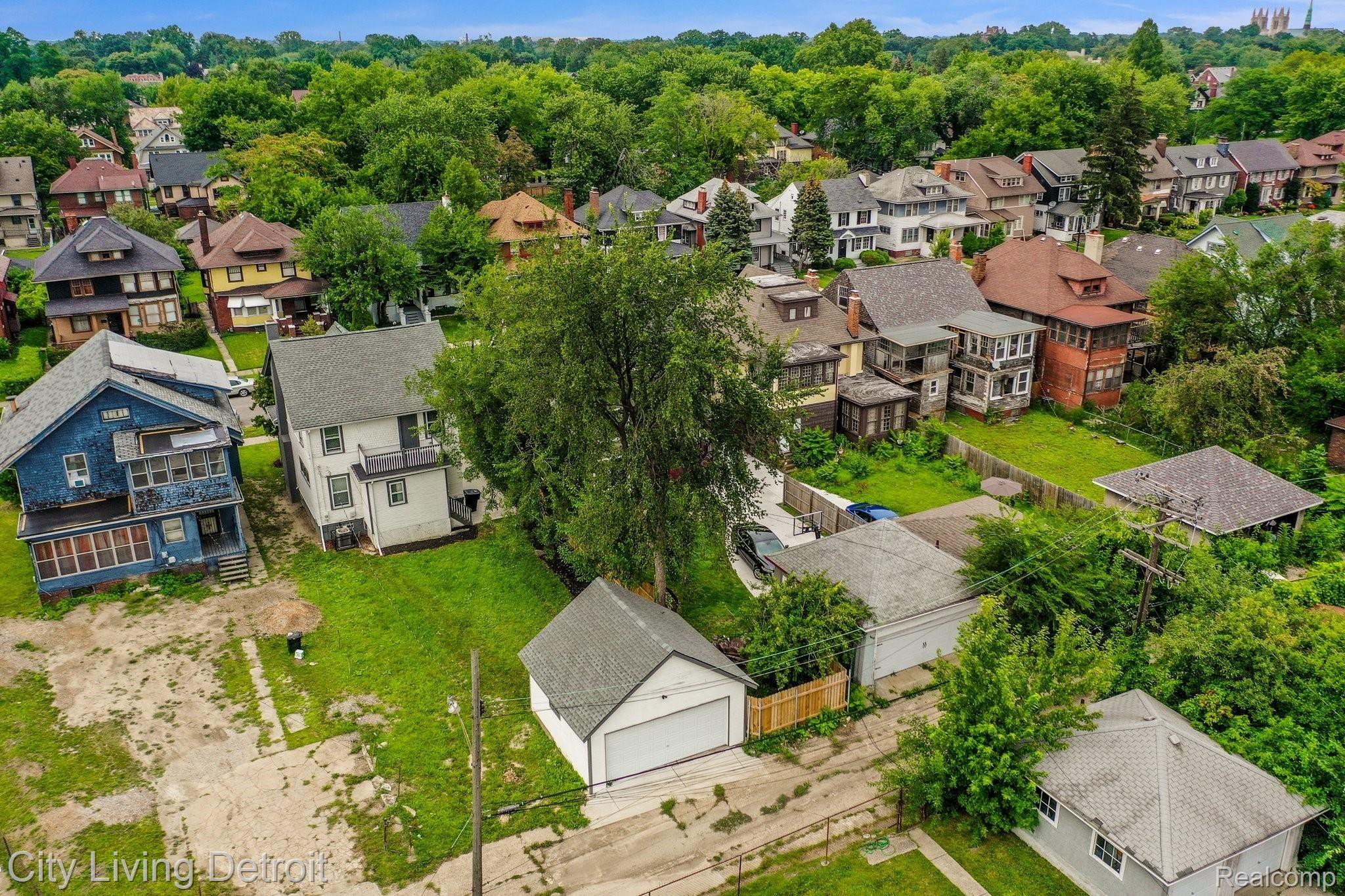 917 Edison Street Detroit, MI 48202 - Photo 32 of 33 917 Edison Street