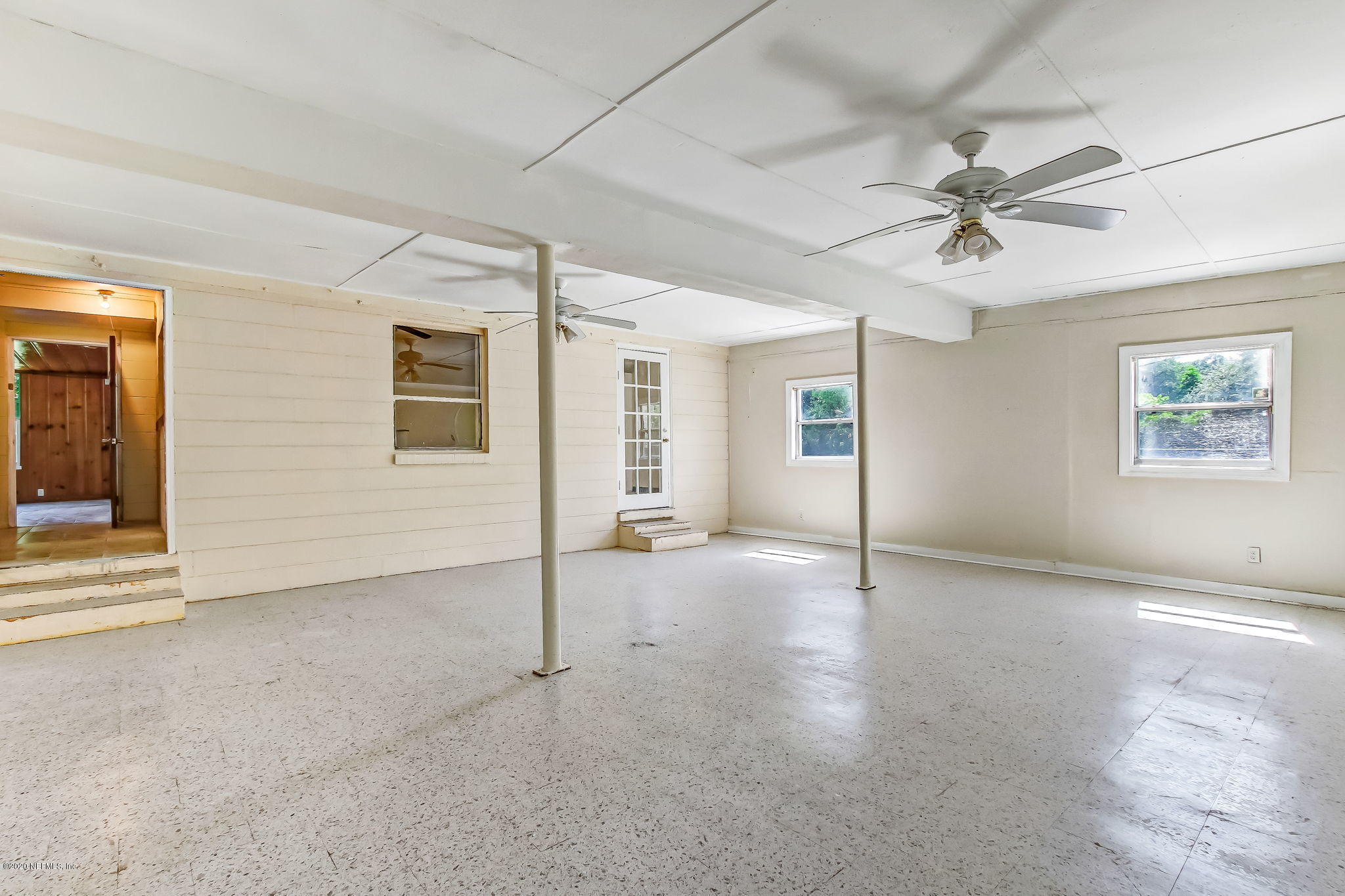 3133 Spring Glen Road Jacksonville, FL 32207 - Photo 21 of 34 3133+Spring+Glen+Rd+Jacksonville-29-web