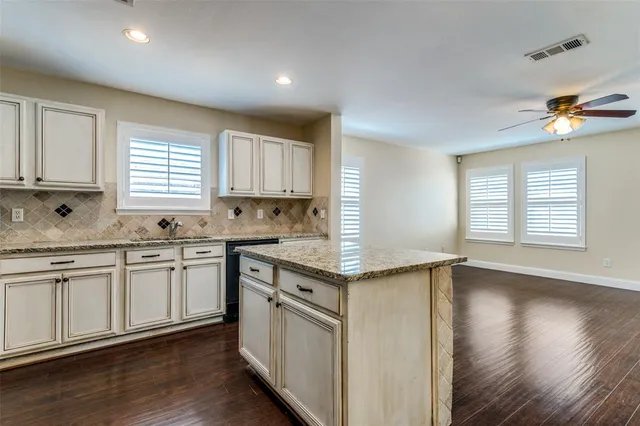 $2,350 | 12405 Peak Circle, Frisco, TX 75035