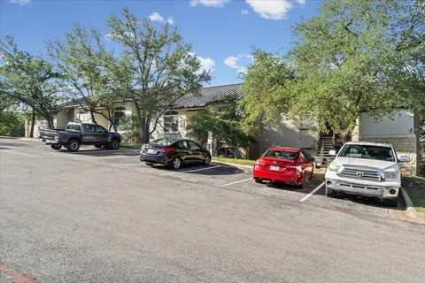 $200,000 | 6000 Shepherd Mountain Cove, Unit 2109, Austin, TX 78730