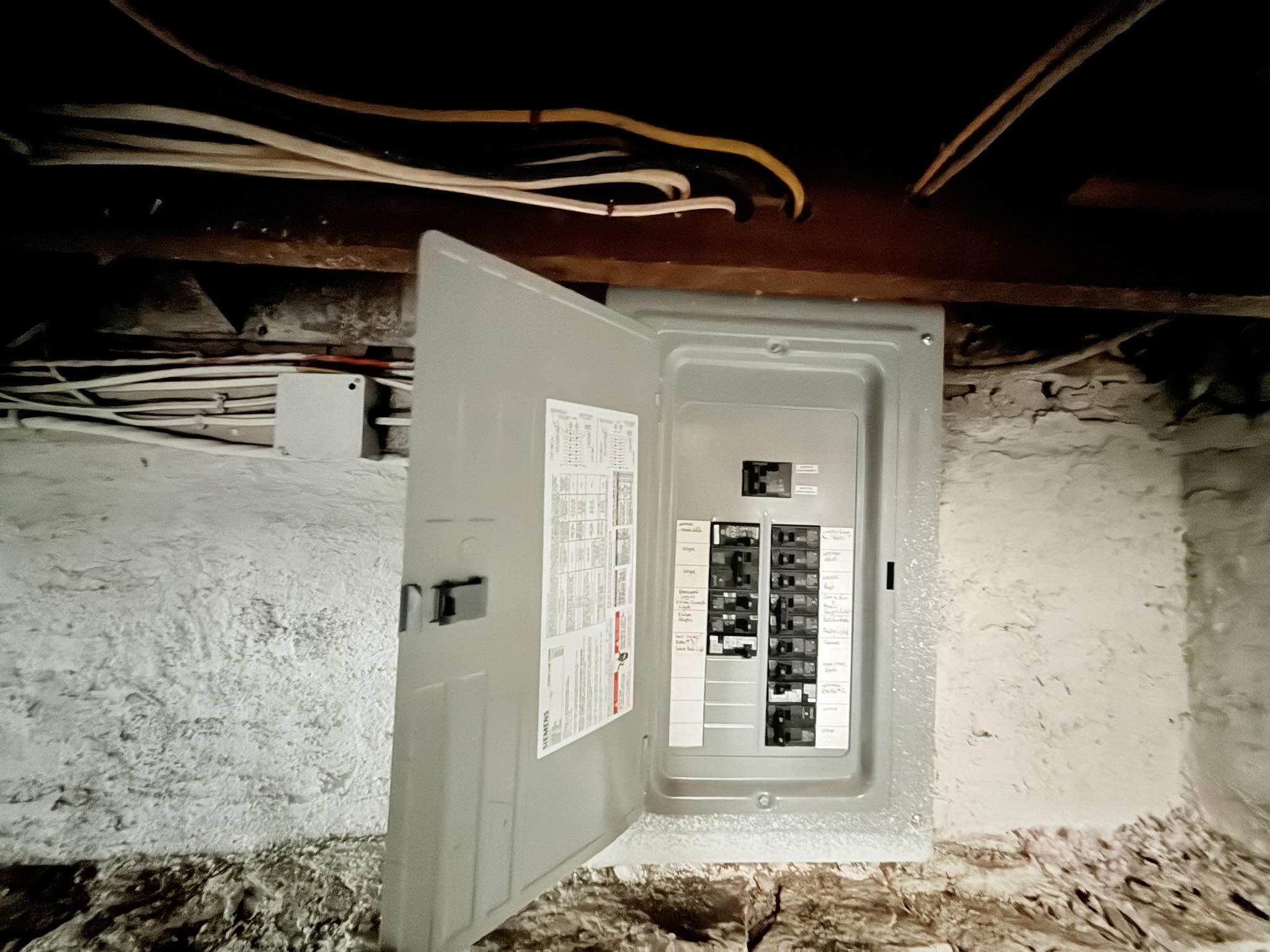 63 West Terrace Street Claremont, NH 03743 - Photo 14 of 17