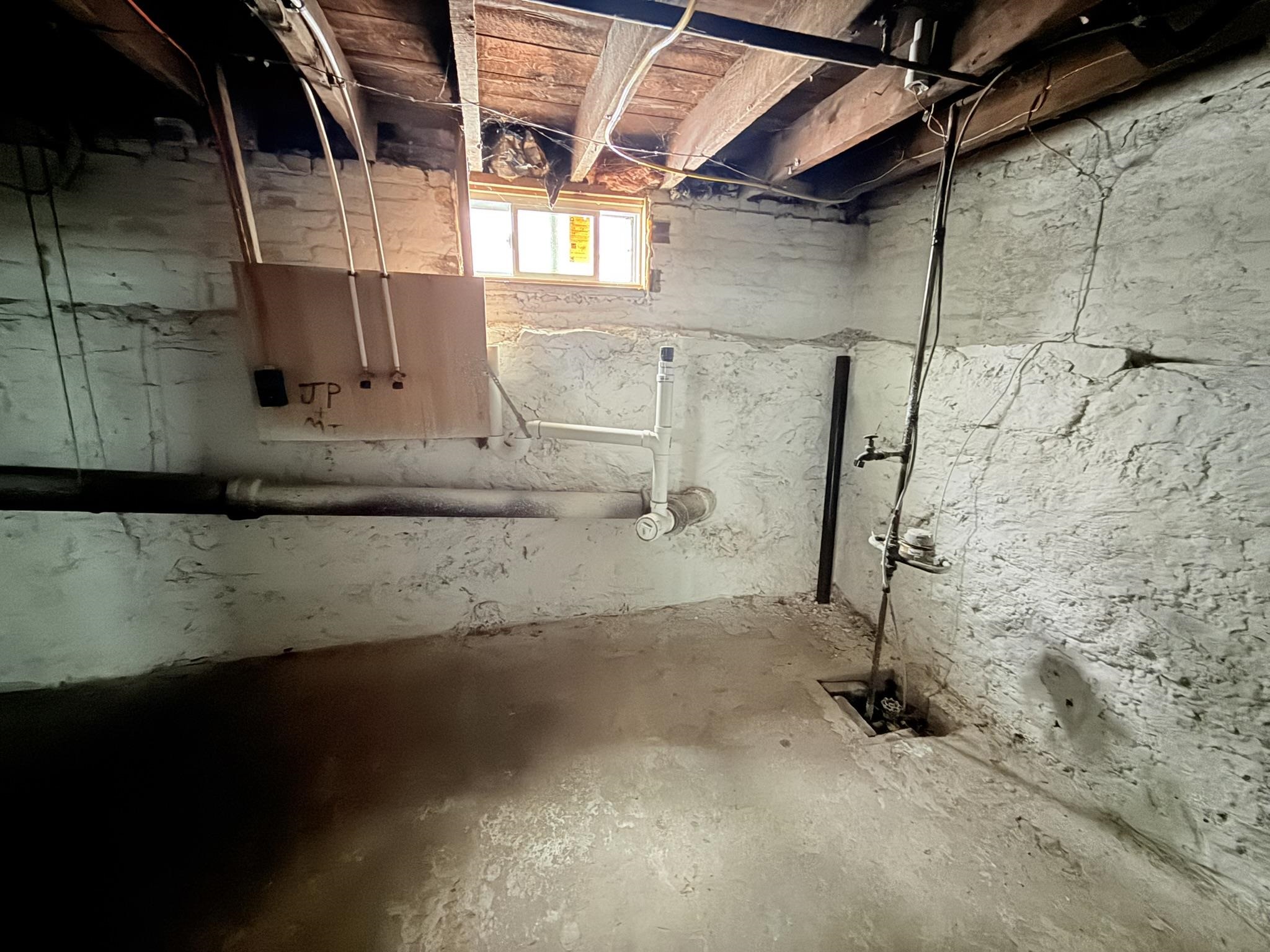 63 West Terrace Street Claremont, NH 03743 - Photo 16 of 17