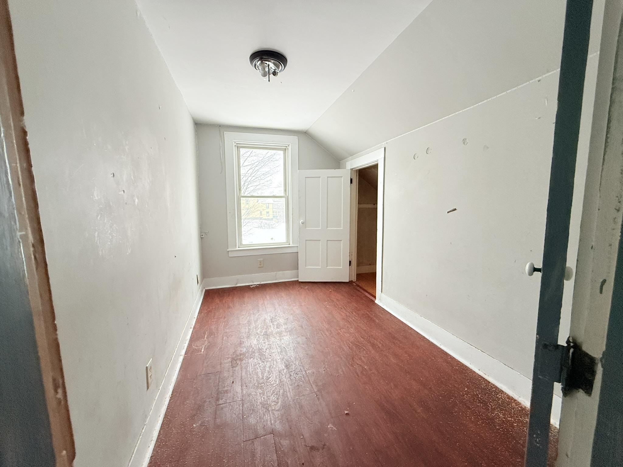 63 West Terrace Street Claremont, NH 03743 - Photo 8 of 17