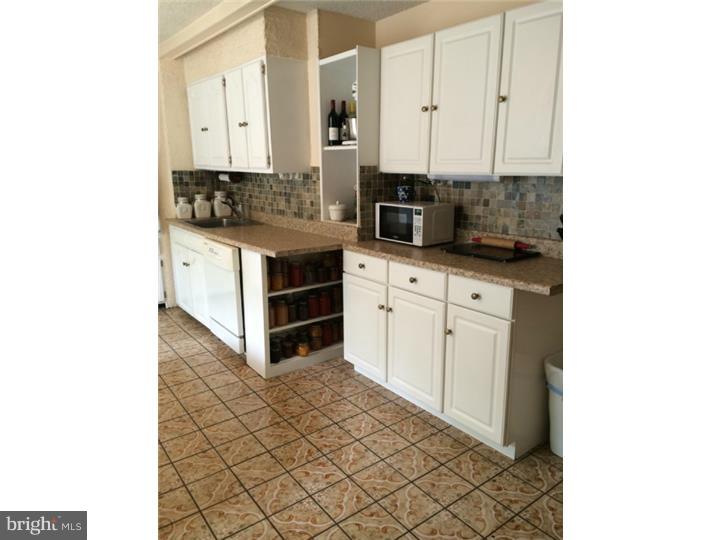 107 Crocus Road Feasterville-Trevose, PA 19053 - Photo 5 of 19 Kitchen