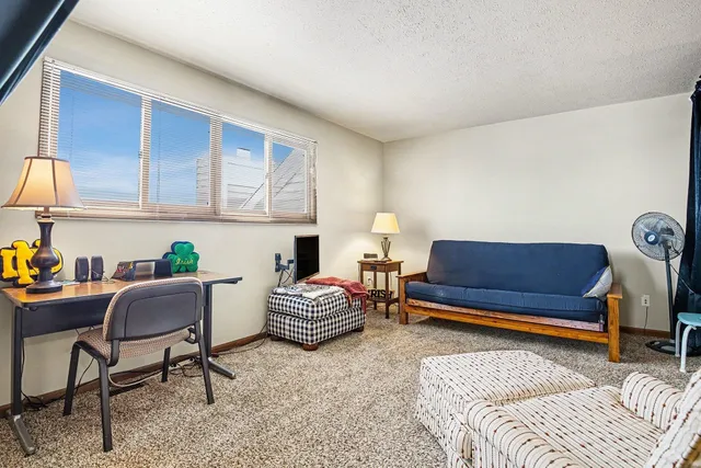 $349,000 | 1514 North Oakhill Drive, Unit L8, South Bend, IN 46637