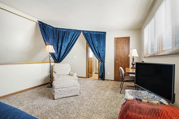 $315,000 | 1514 North Oakhill Drive, South Bend, IN 46637