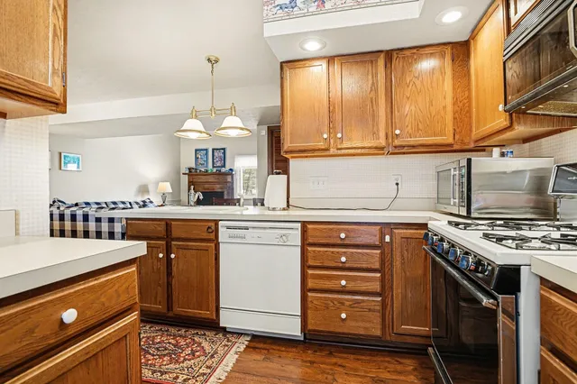 $349,000 | 1514 North Oakhill Drive, Unit L8, South Bend, IN 46637