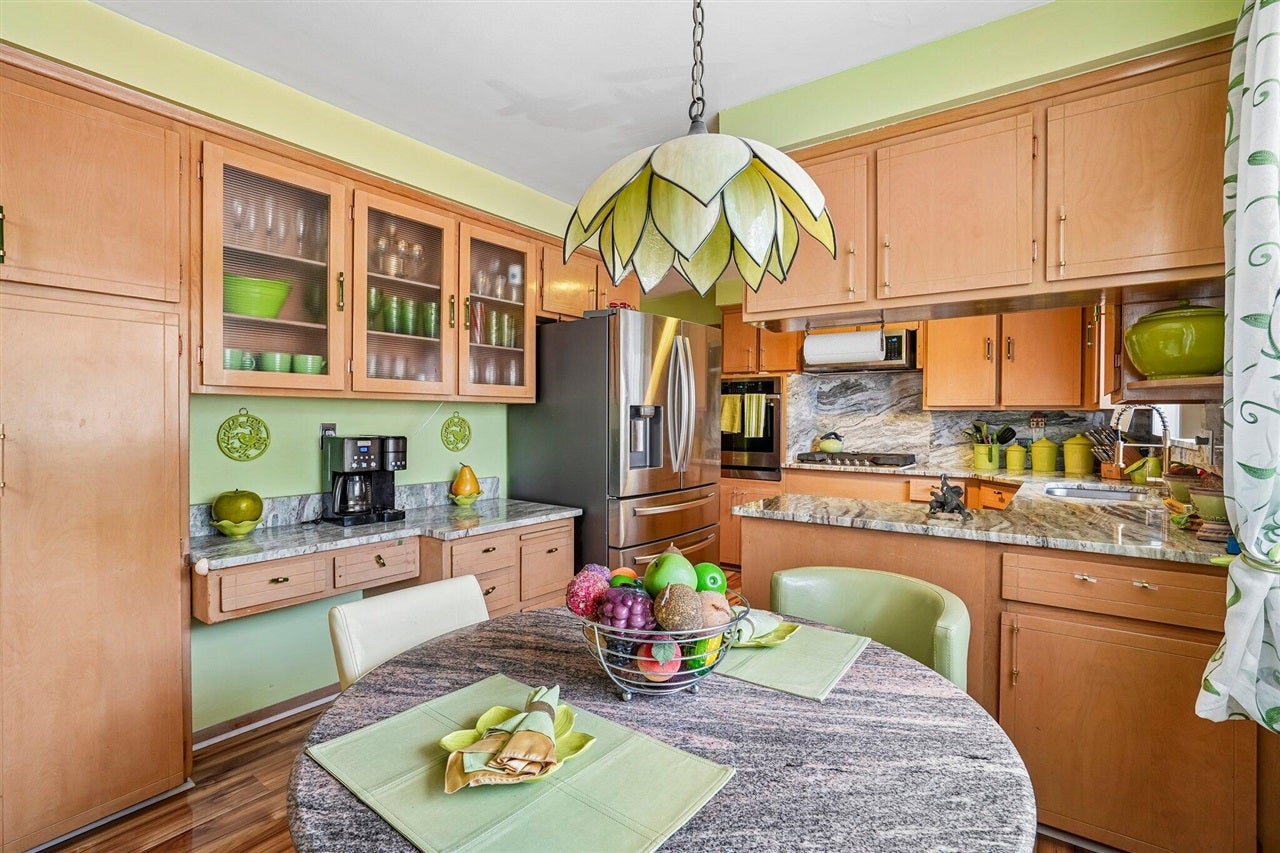 22808 Greenview Road Southfield, MI 48075 - Photo 14 of 44 Gallery Image 14