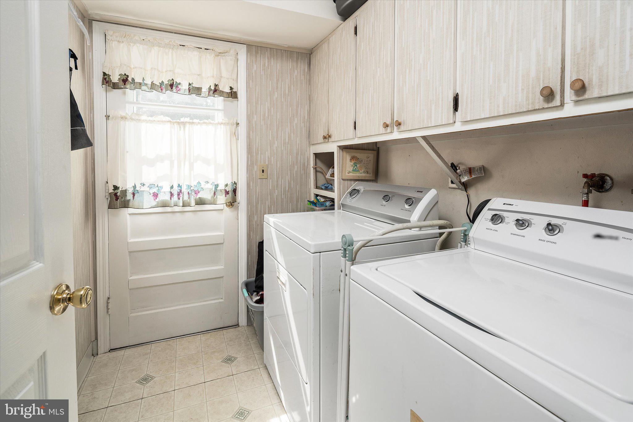348 George Dye Road Hamilton, NJ 08690 - Photo 13 of 32