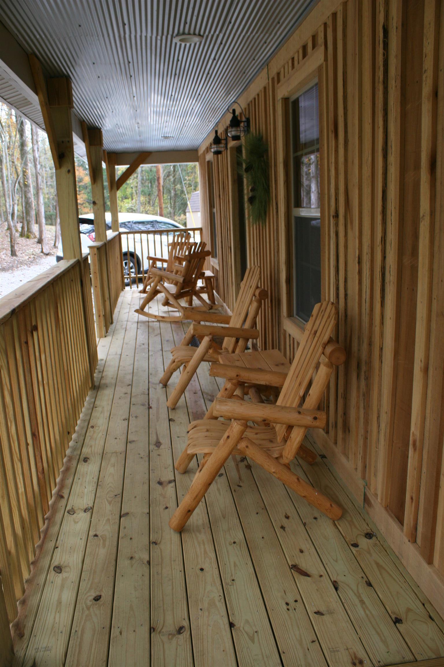 560 Poplar Road Silver Point, TN 38582 - Photo 3 of 29 Great front porch!