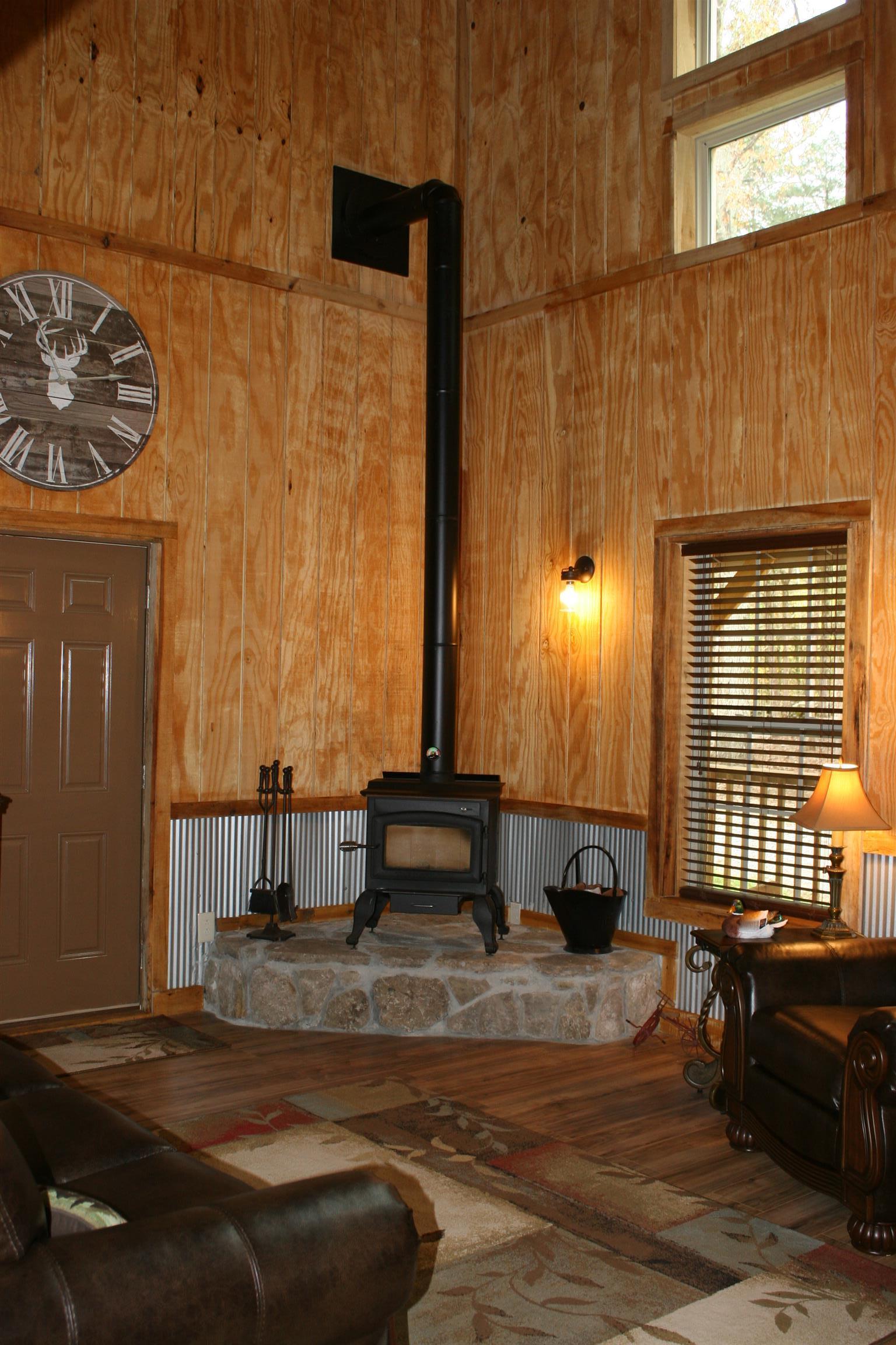 560 Poplar Road Silver Point, TN 38582 - Photo 7 of 29 And again!