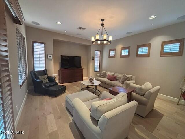 3981 East Navigator Lane Phoenix, AZ 85050 - Photo 11 of 36 Family Room