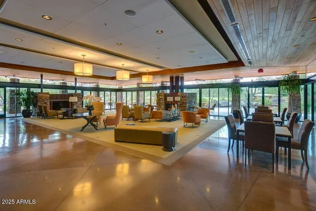 $1,190,000 | 3981 East Navigator Lane, Phoenix, AZ 85050