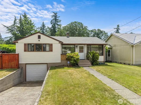 $429,000 | 15205 Grant Avenue Southwest, Lakewood, WA 98498