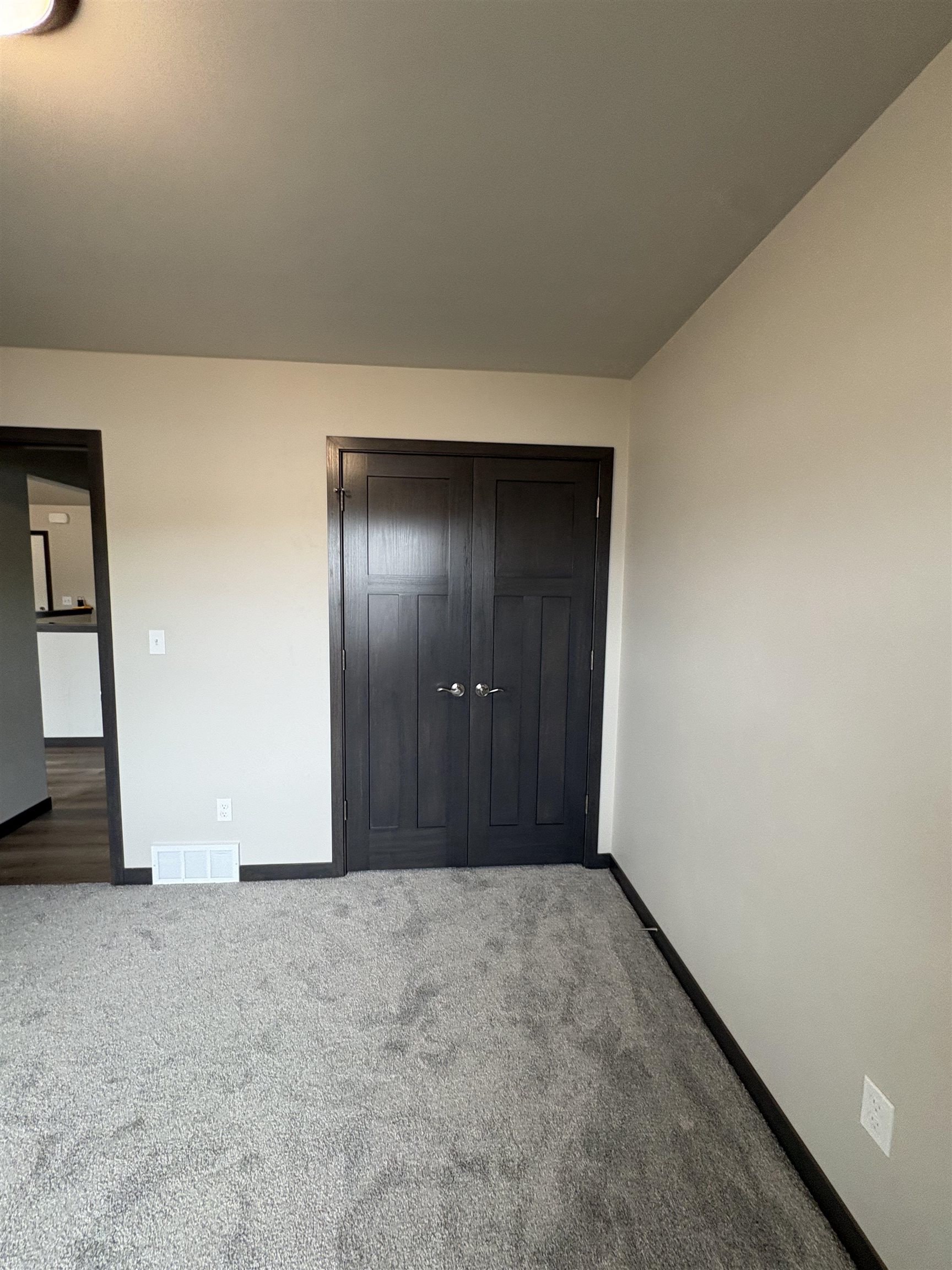 1007 Constellation Way Marinette, WI 54143 - Photo 22 of 34