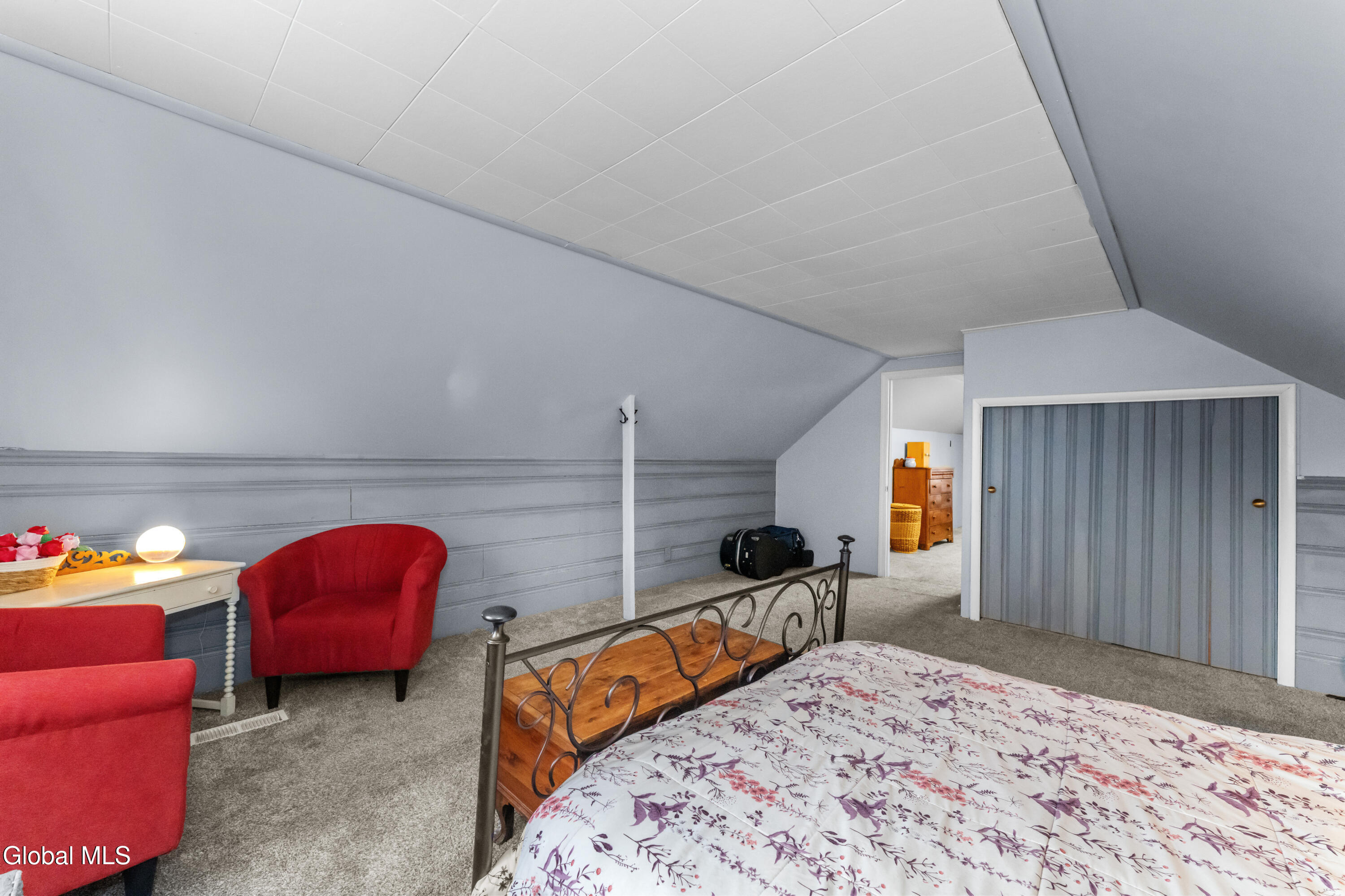 19 Sheffield Road Schenectady, NY 12302 - Photo 23 of 38 5 2nd Floor 4