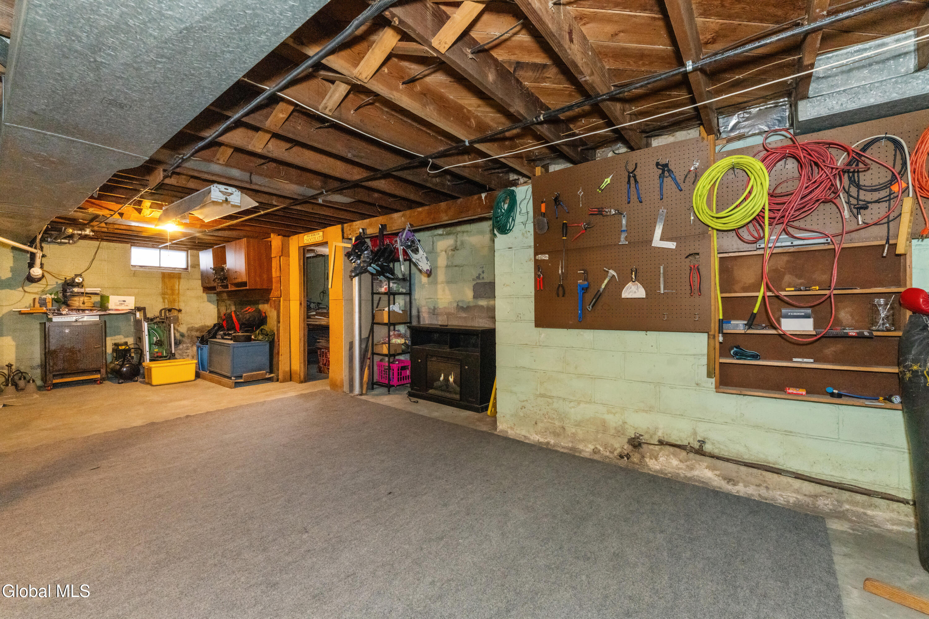 19 Sheffield Road Schenectady, NY 12302 - Photo 26 of 38 7 Basment 2