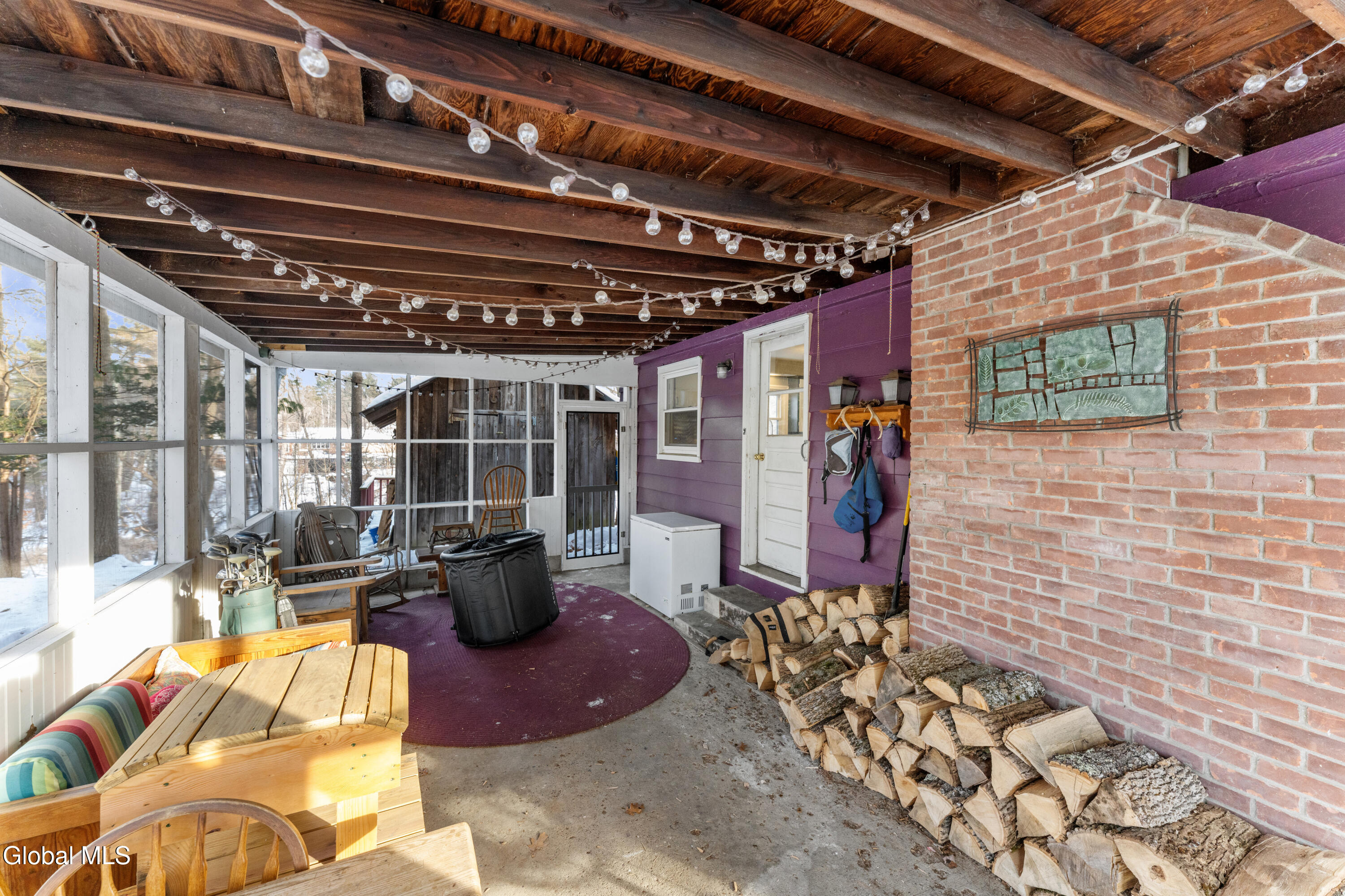 19 Sheffield Road Schenectady, NY 12302 - Photo 28 of 38 Screen Porch 1
