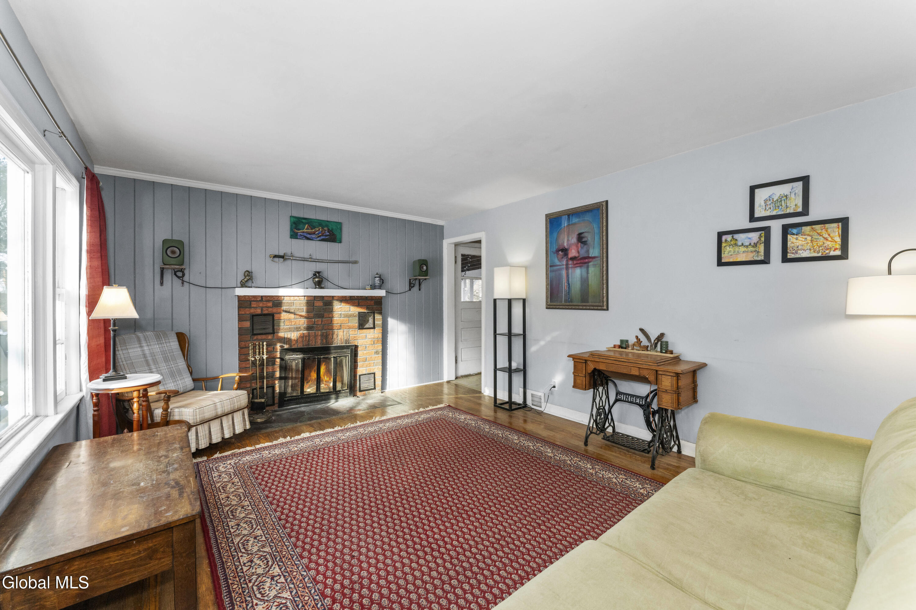 19 Sheffield Road Schenectady, NY 12302 - Photo 7 of 38 1 Livingroom 3