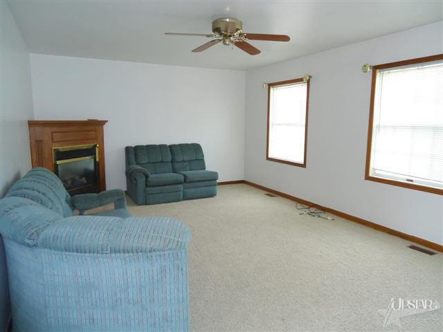 2125 Blair Road Fort Wayne, IN 46819 - Photo 7 of 28