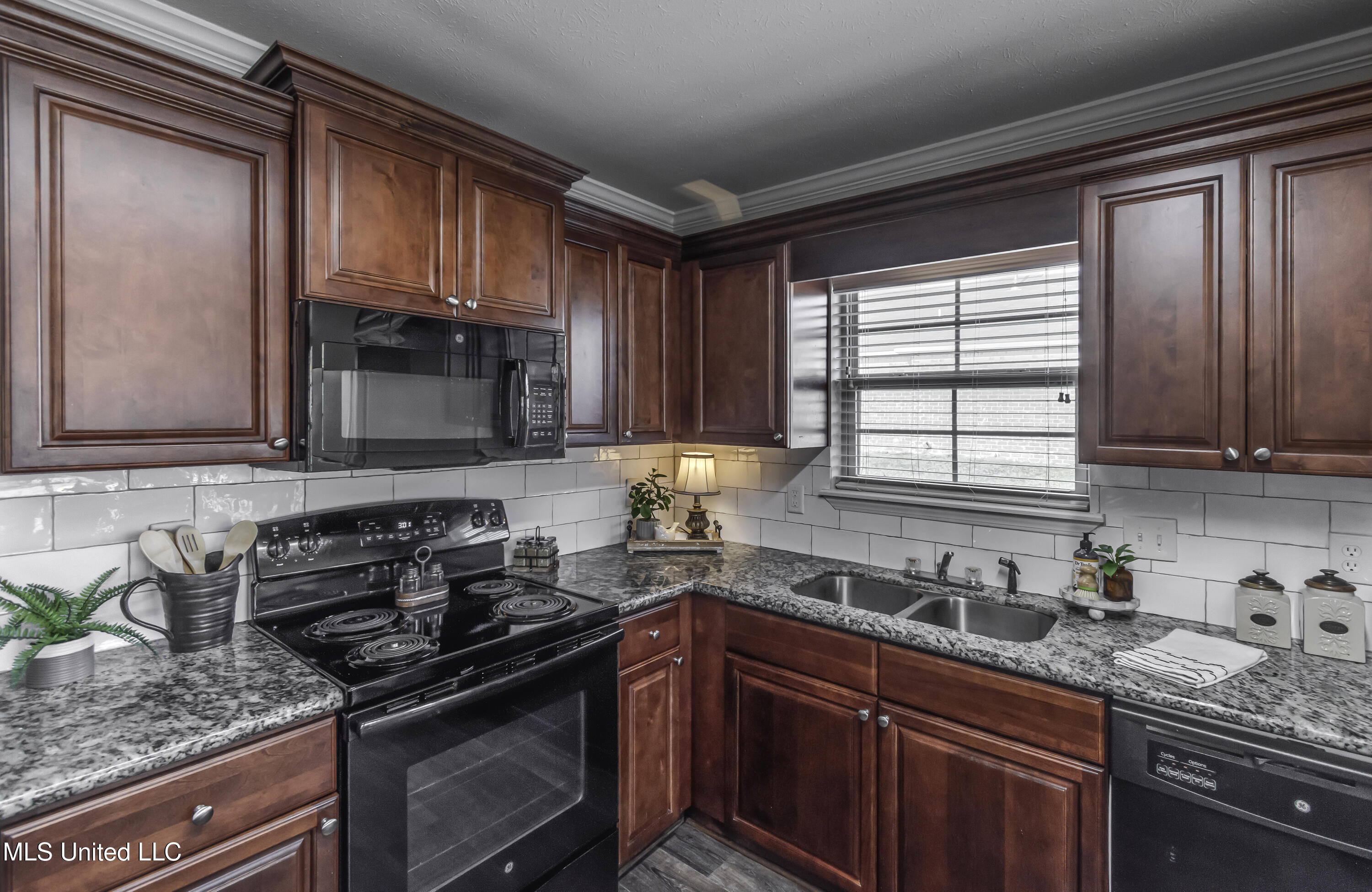 308 Bald Cypress Cove Terry, MS 39170 - Photo 21 of 53 308 Cypress Cv--33