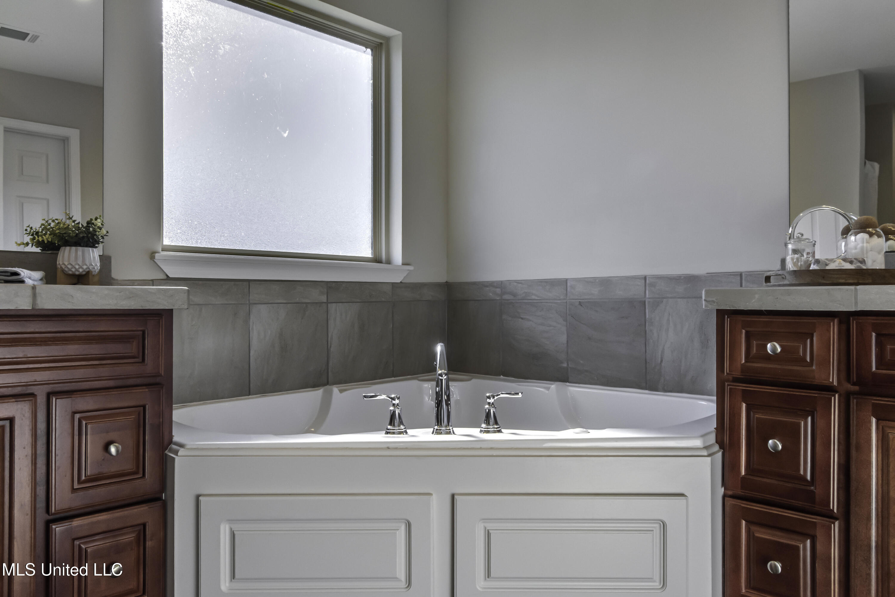 308 Bald Cypress Cove Terry, MS 39170 - Photo 34 of 53 308 Cypress Cv--53