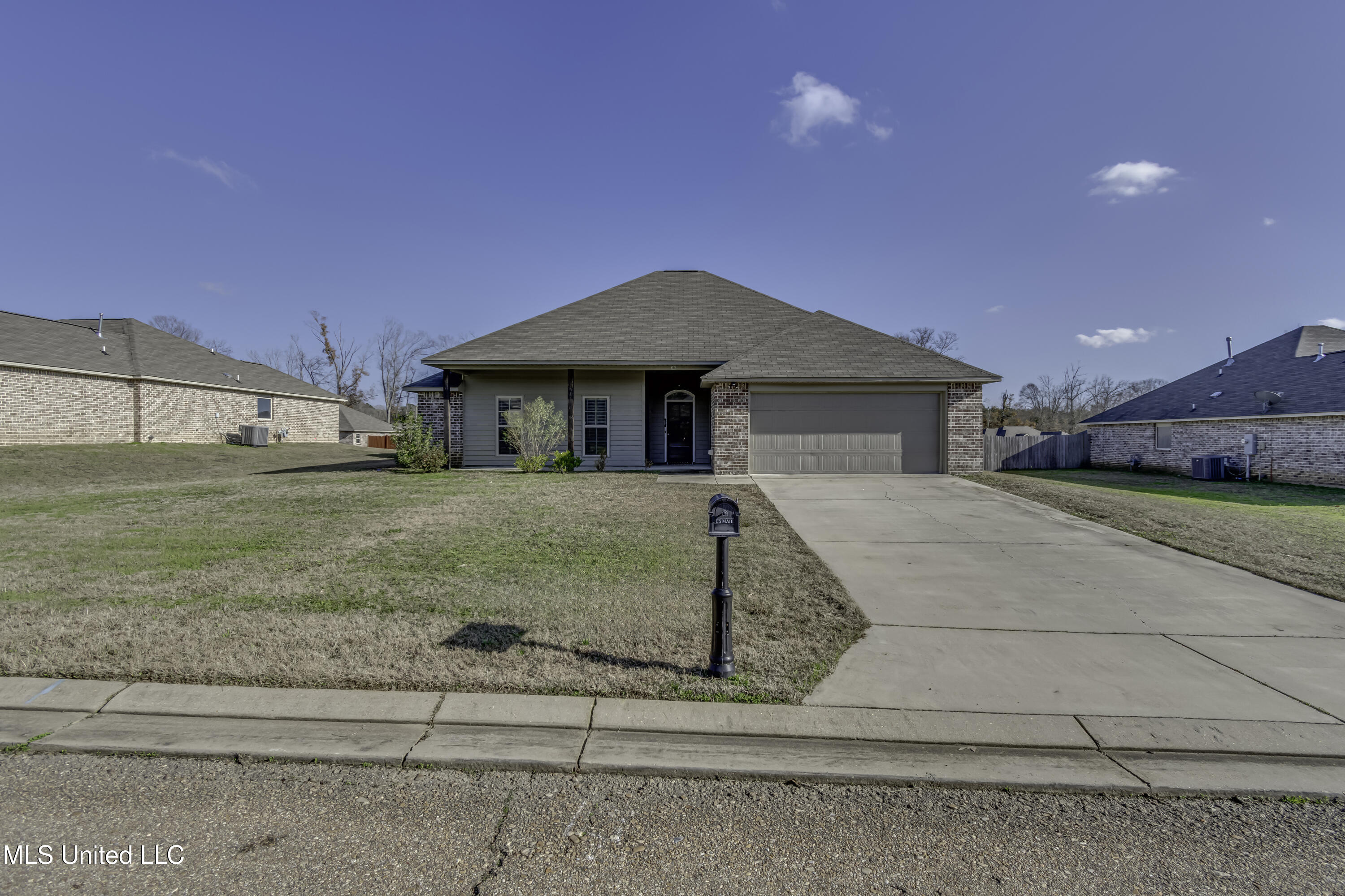 308 Bald Cypress Cove Terry, MS 39170 - Photo 7 of 53 308 Cypress Cv--8