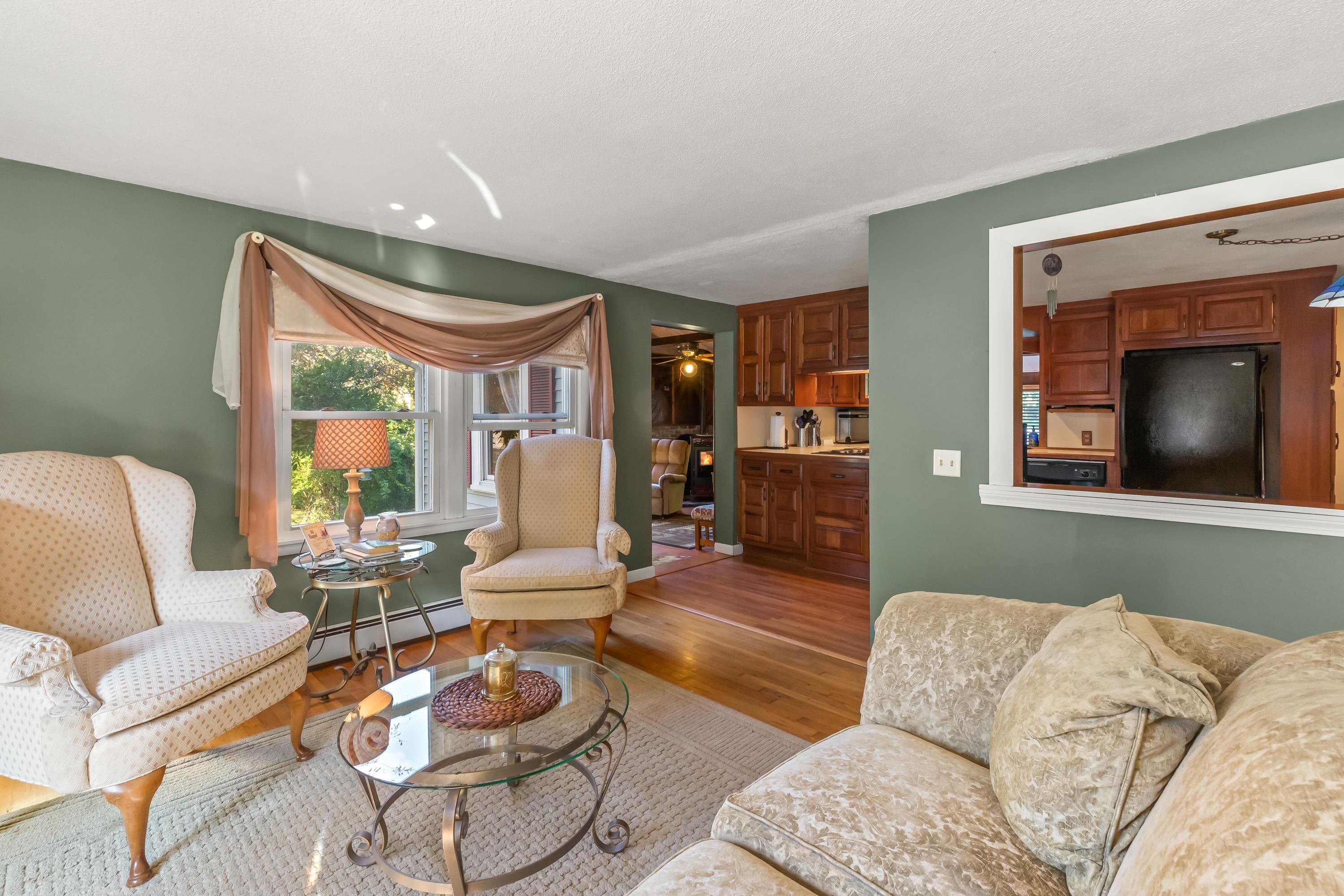 8 Nicholas Road Plaistow, NH 03865 - Photo 7 of 50 Gallery Image 7