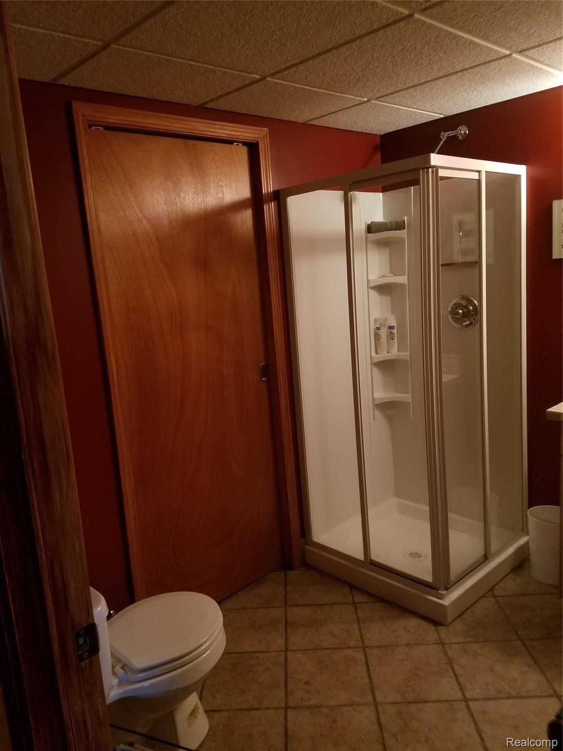 2715 Longview Avenue Rochester, MI 48307 - Photo 30 of 35 20190522_191830.jpg