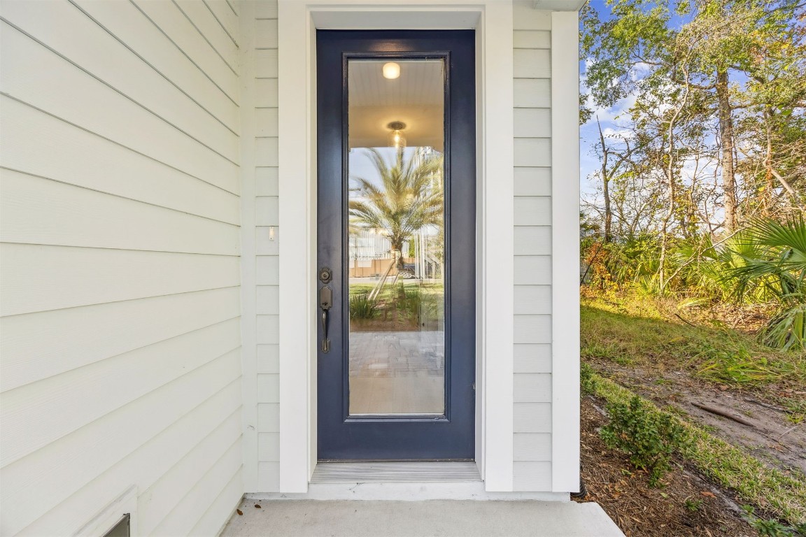 649 South 7th Street Fernandina Beach, FL 32034 - Photo 3 of 35 a view of front door