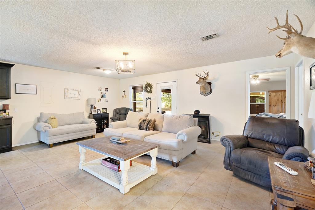 1965 County Road Powderly, TX 75473 - Photo 4 of 26 Gallery Image 4