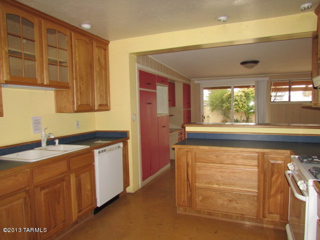 2802 East Devon Street Tucson, AZ 85716 - Photo 2 of 36