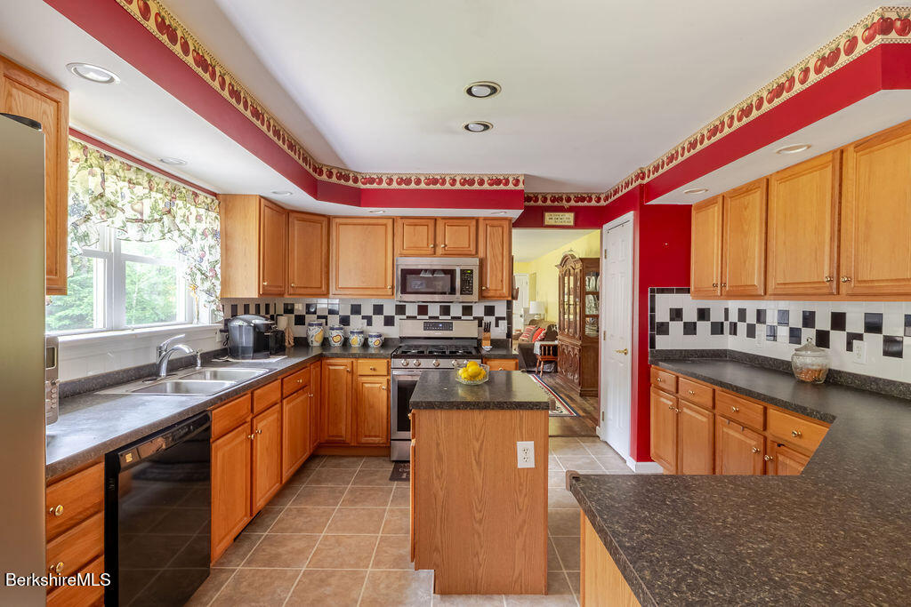 164 Alford Road Great Barrington, MA 01230 - Photo 5 of 33 _J5A1194-HDR