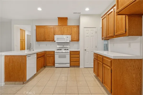 $515,000 | 3232 Zion Circle, Hanford, CA 93230