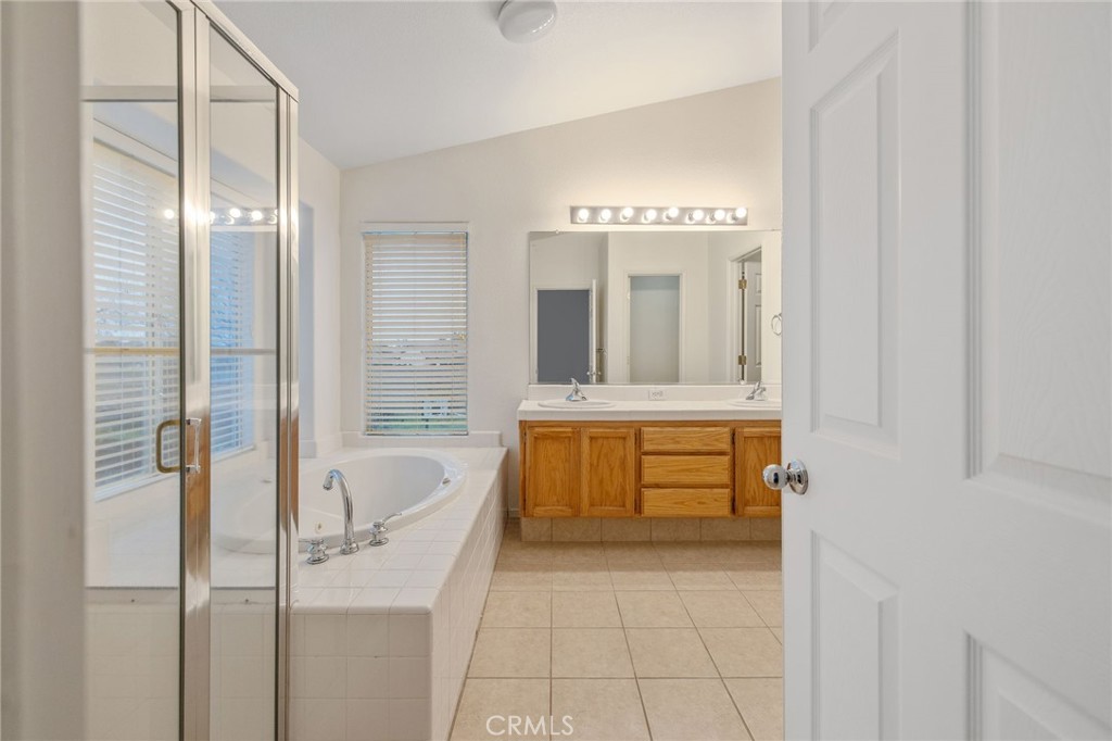 3232 Zion Circle Hanford, CA 93230 - Photo 37 of 61