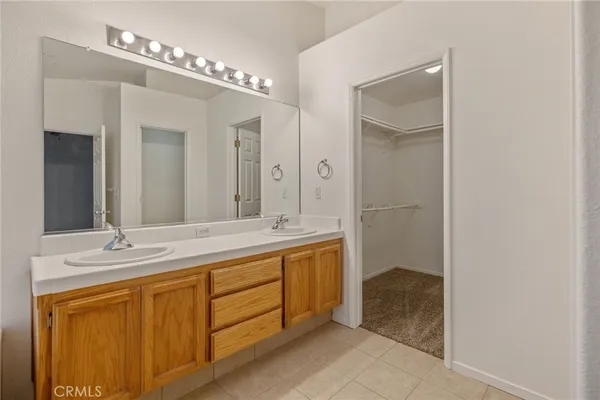 $515,000 | 3232 Zion Circle, Hanford, CA 93230