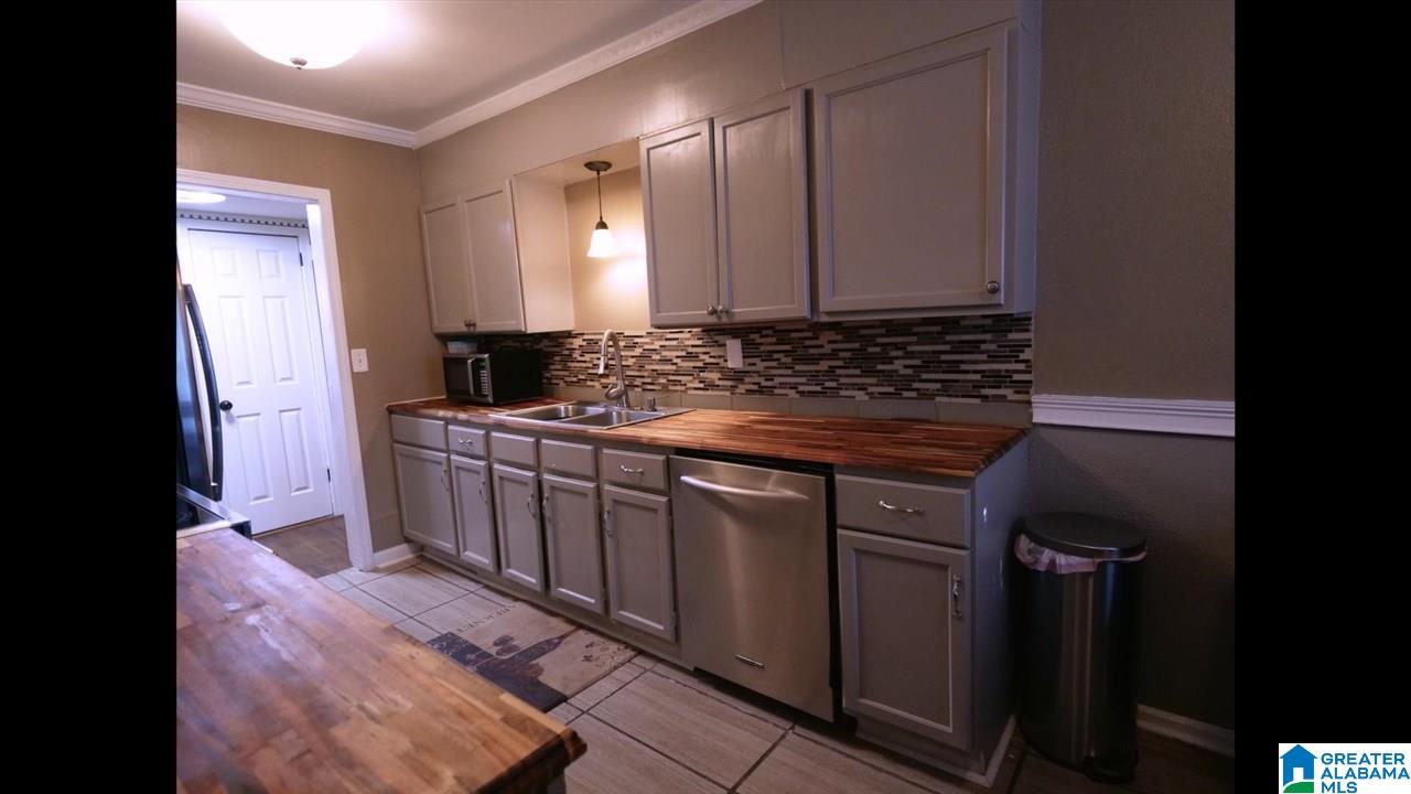4901 Court G Fairfield, AL 35064 - Photo 5 of 21