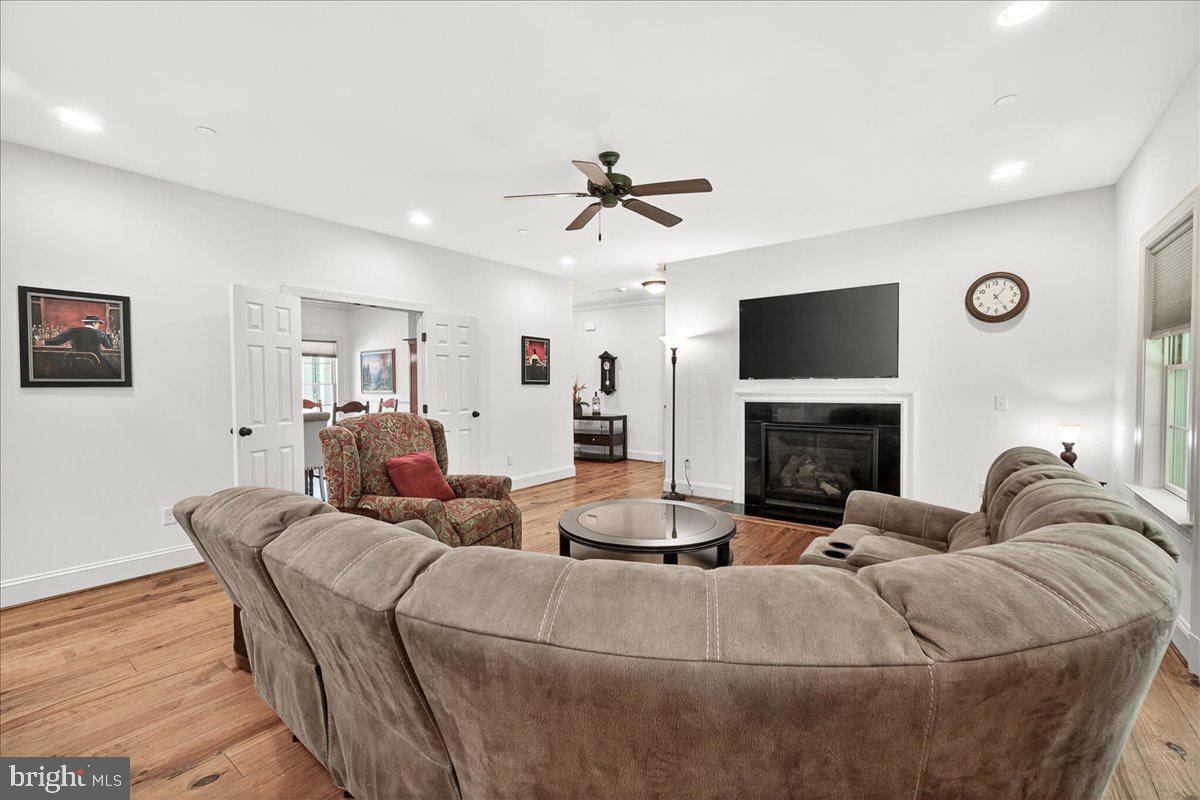 2516 Daisy Road Woodbine, MD 21797 - Photo 20 of 78 Inviting living space with modern charm.