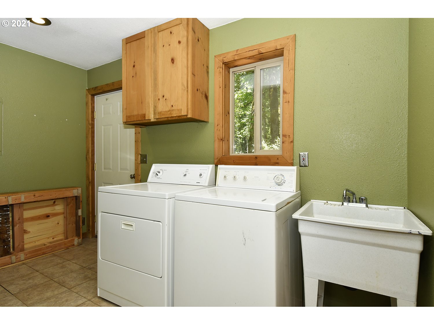 65414 East Timberline Drive Rhododendron, OR 97049 - Photo 13 of 32 Gallery Image 13