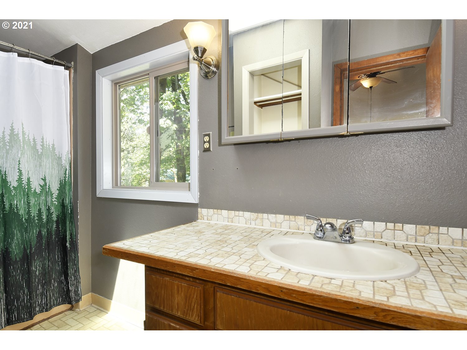 65414 East Timberline Drive Rhododendron, OR 97049 - Photo 15 of 32 Gallery Image 15