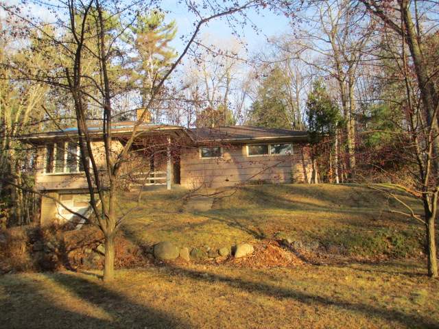420 Hillside Road Rhinelander, WI 54501 - Photo 1 of 10 Gallery Image 1