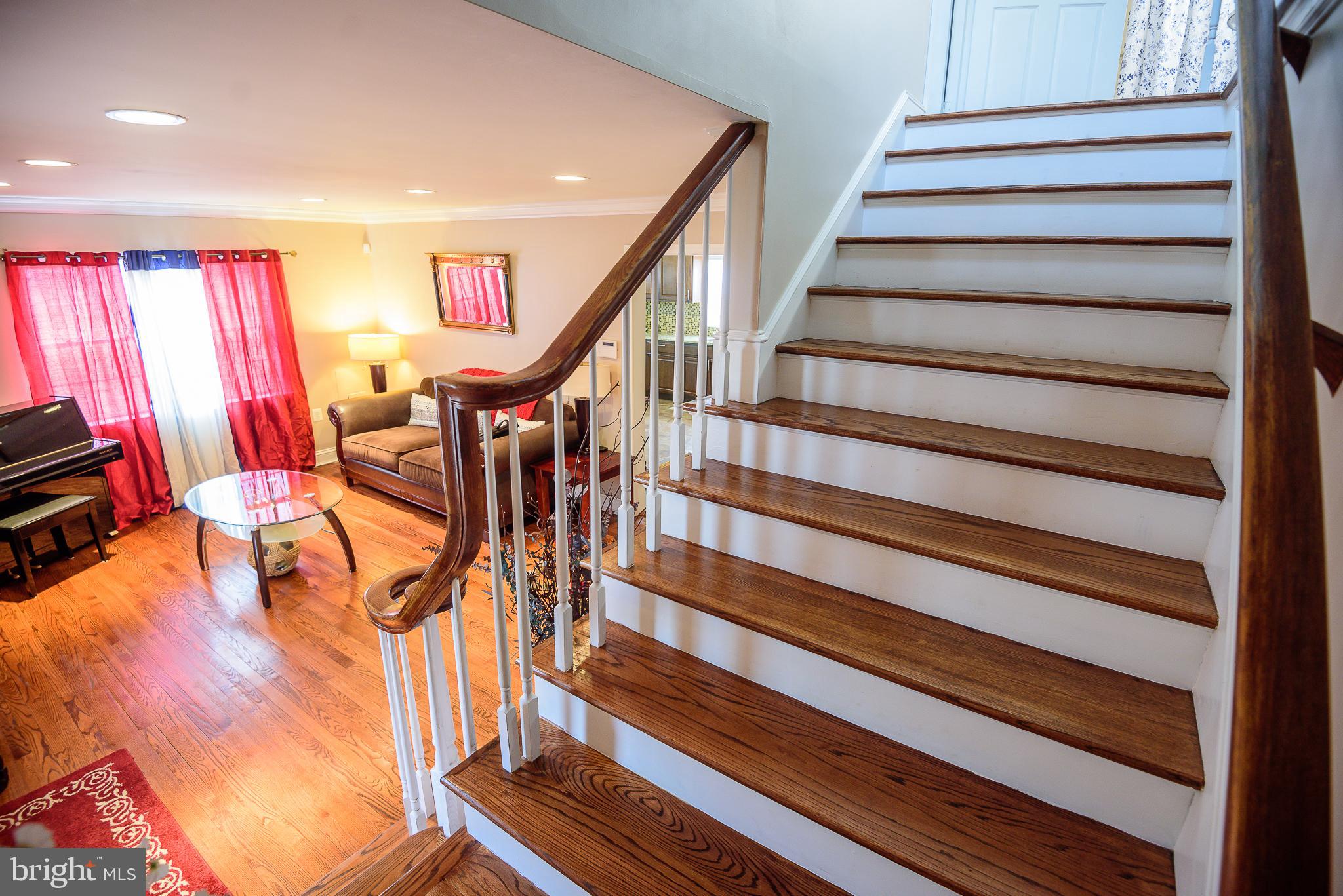 3825 Oaklawn Road Fort Washington, MD 20744 - Photo 3 of 23 Stairs