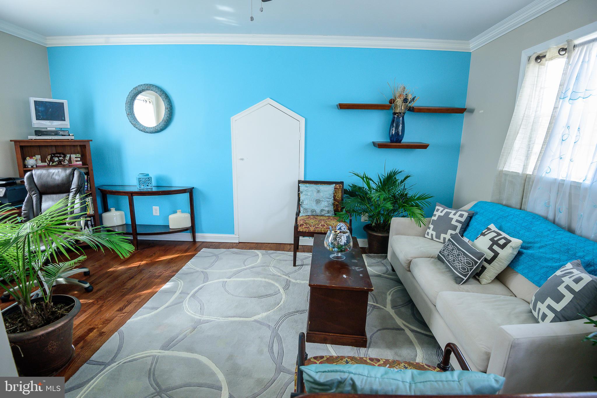 3825 Oaklawn Road Fort Washington, MD 20744 - Photo 5 of 23 Upstairs Sitting room