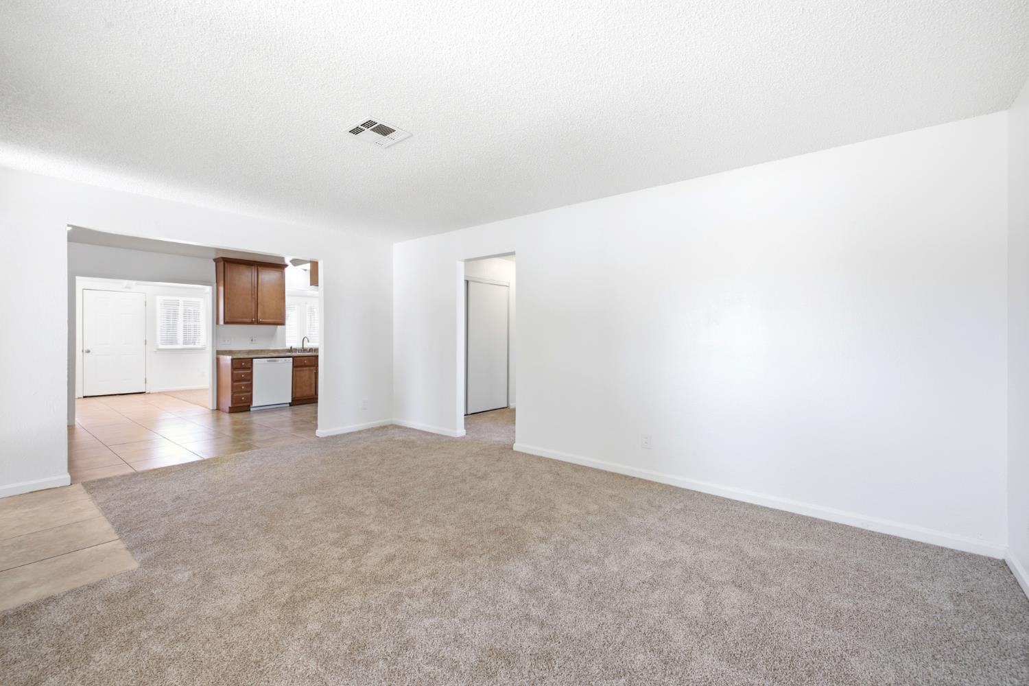 6353 Edgerton Way Carmichael, CA 95608 - Photo 35 of 47