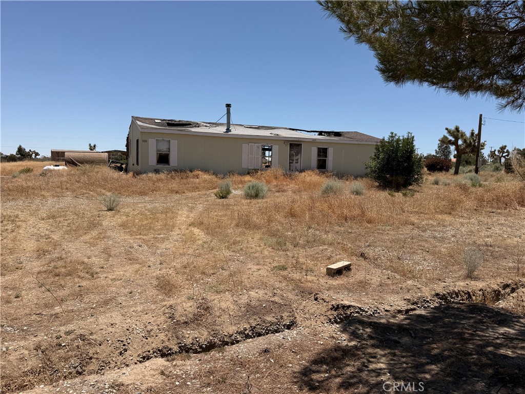 12225 Lager Road Phelan, CA 92371 - Photo 3 of 18 Front yard