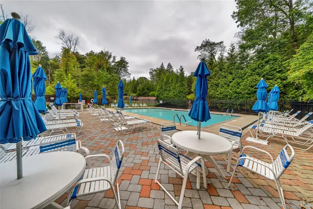 $999,000 | 41 Michael Roberts Court, Pearl River, NY 10965