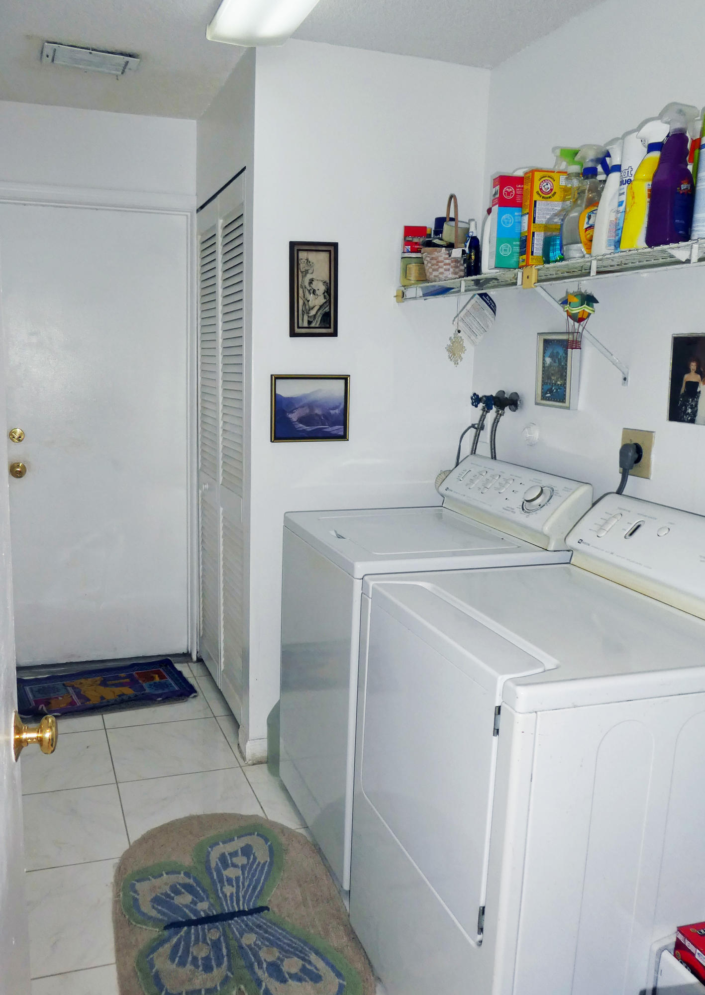 17335 Lake Park Road Boca Raton, FL 33487 - Photo 18 of 25 Laundry Room